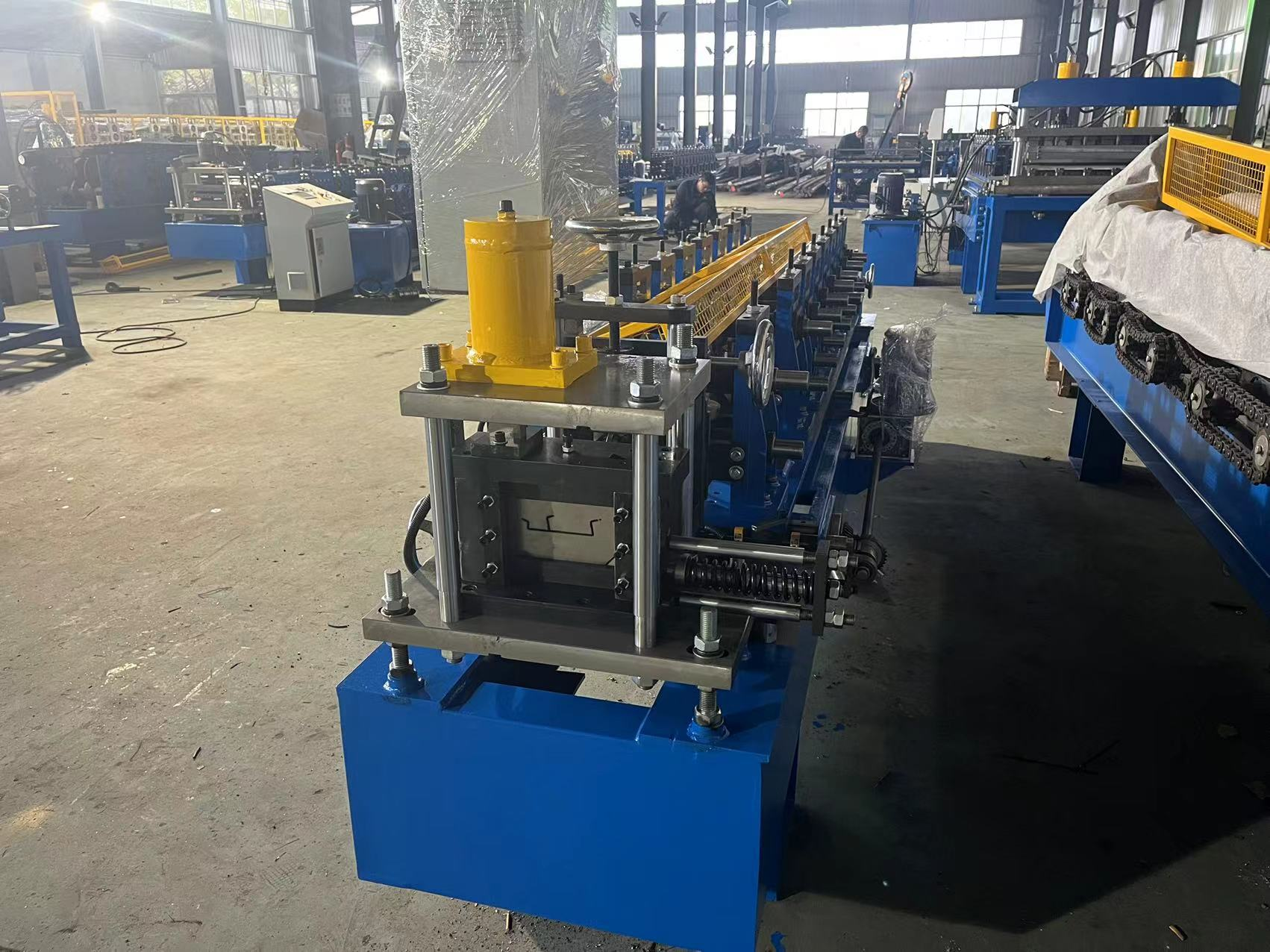 post roll forming machine